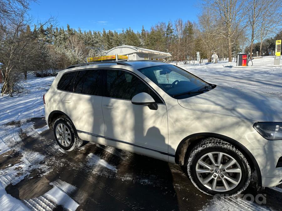 Volkswagen Touareg 2 generation Crossover
