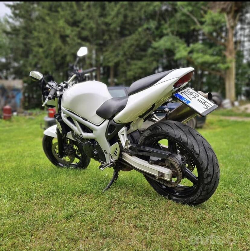 Suzuki SV