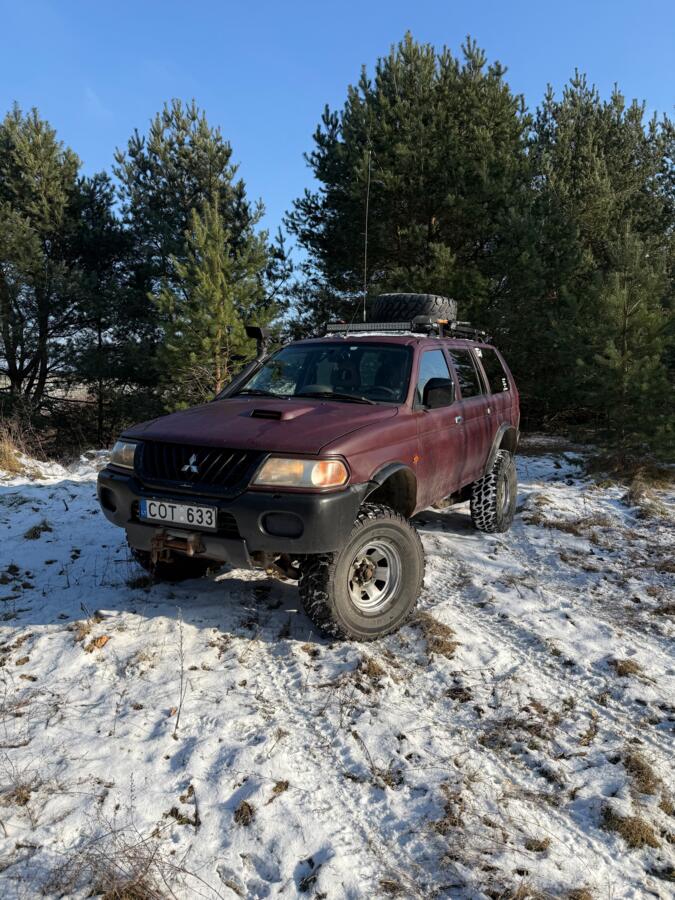 Mitsubishi Pajero Sport 1 generation SUV