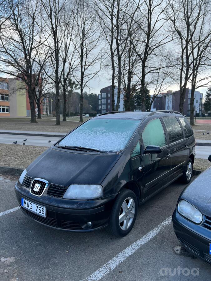 SEAT Alhambra 1 generation [restyling] Minivan