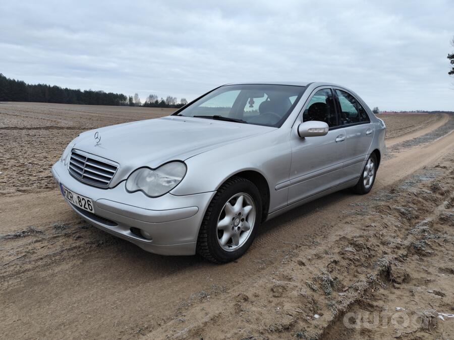 Mercedes-Benz C-Class W203/S203/CL203 Sedan