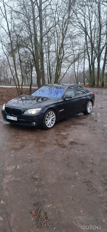 BMW 7 Series F01/F02 Sedan