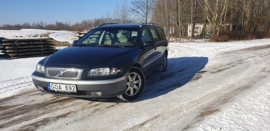 Volvo V70 2 generation wagon