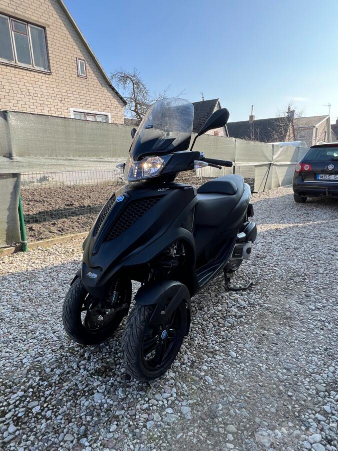 Piaggio MP3