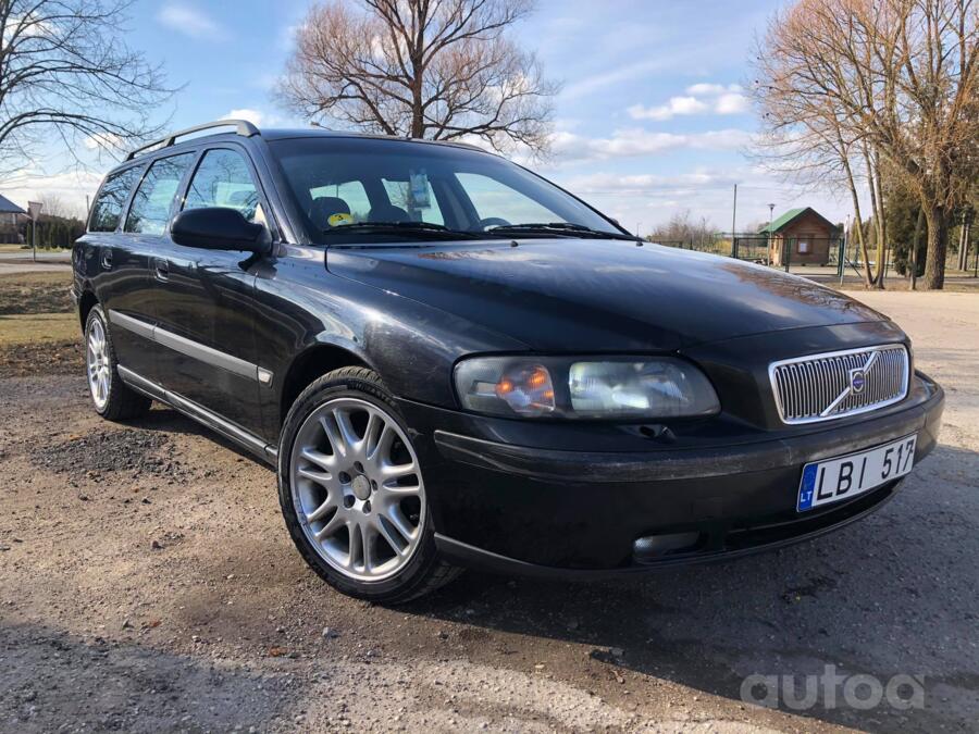Volvo V70 2 generation wagon