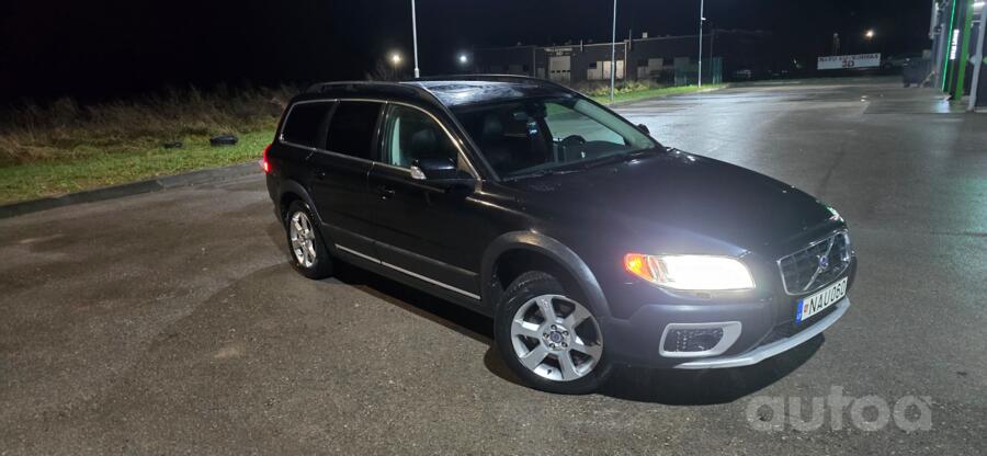 Volvo XC70 3 generation wagon