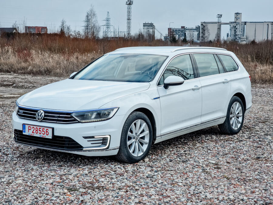 Volkswagen Passat B8 Variant wagon 5-doors