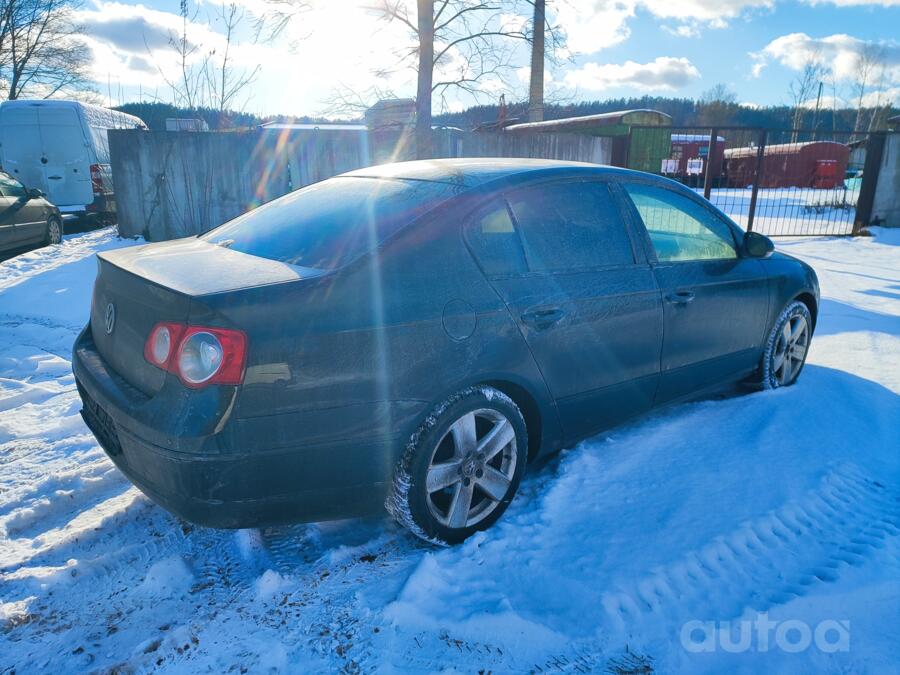 Volkswagen Passat B6 Sedan 4-doors