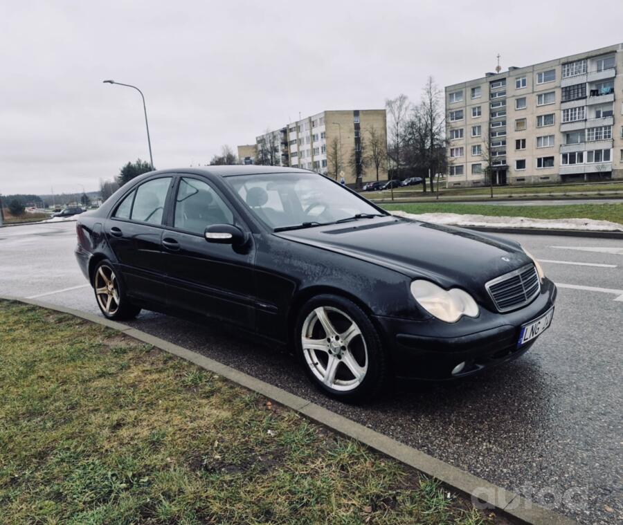 Mercedes-Benz C-Class W203/S203/CL203 Sedan
