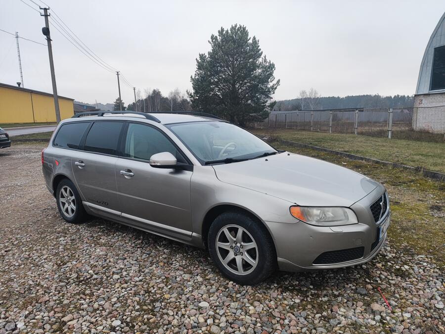 Volvo V70 3 generation wagon