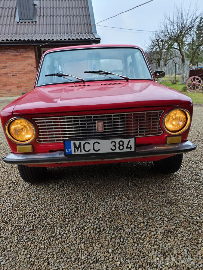 LADA (VAZ) 2103