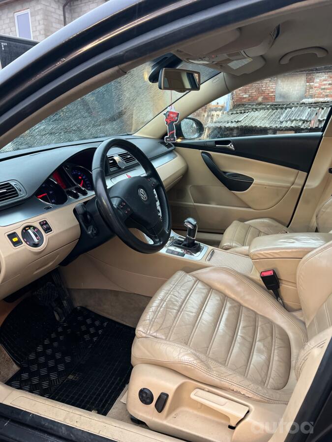 Volkswagen Passat B6 wagon 5-doors
