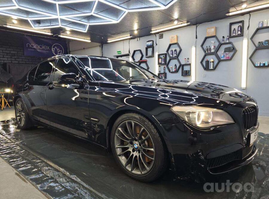 BMW 7 Series F01/F02 Sedan
