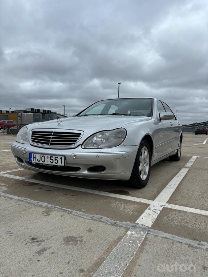 Mercedes-Benz S-Class W220 Sedan Long