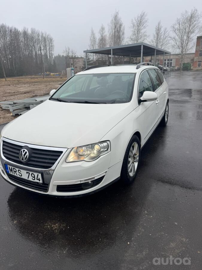 Volkswagen Passat B6 wagon 5-doors