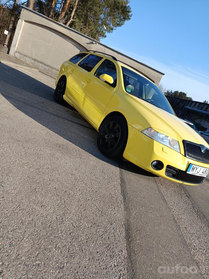 Skoda Octavia 2 generation Combi RS wagon 5-doors