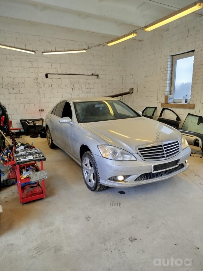 Mercedes-Benz S-Class W221 AMG Sedan 4-doors