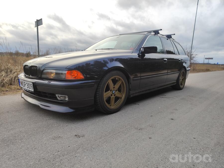 BMW 5 Series E39 Touring wagon