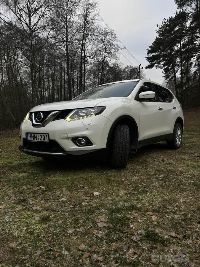 Nissan X-Trail T32 Crossover