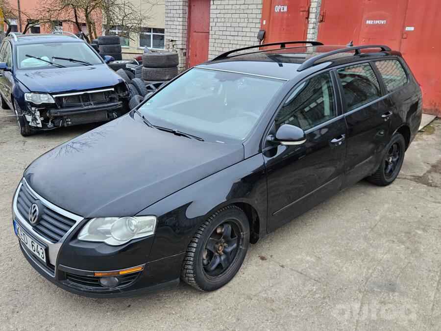 Volkswagen Passat B6 wagon 5-doors