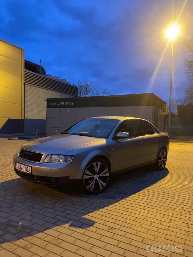 Audi A4 B6 Sedan