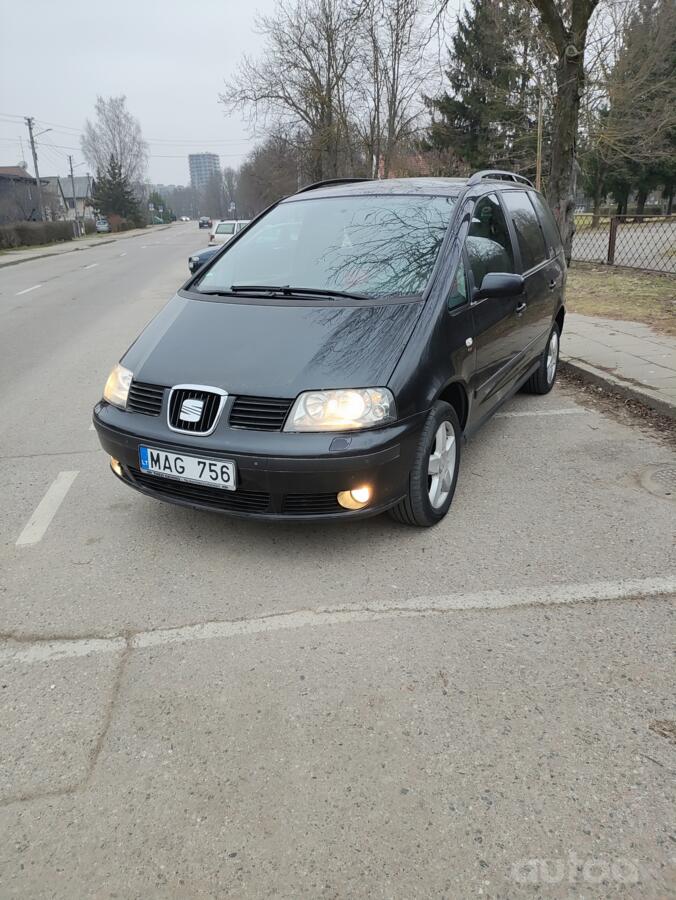SEAT Alhambra 1 generation [restyling] Minivan