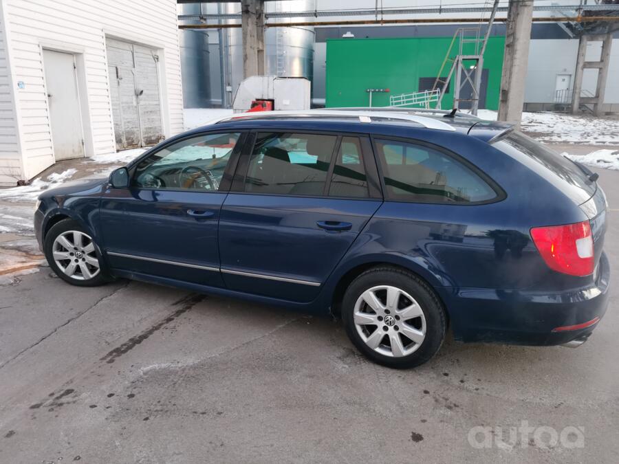 Skoda Superb 2 generation Combi wagon