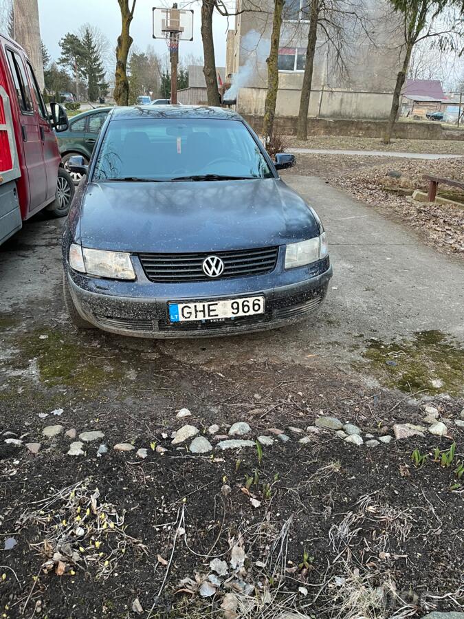 Volkswagen Passat B5 Sedan 4-doors