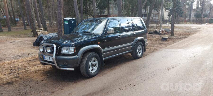Isuzu Trooper 2 generation SUV 5-doors