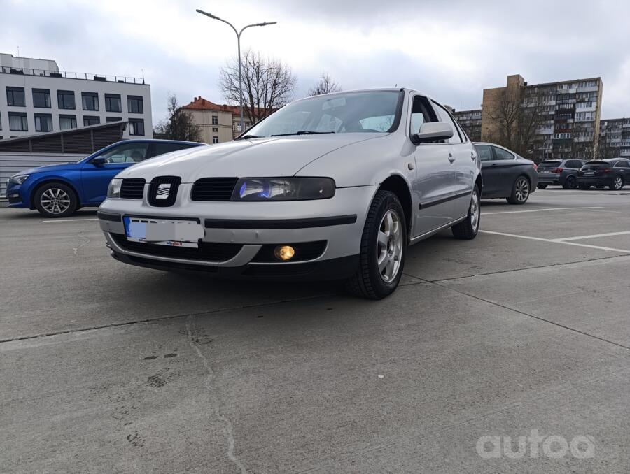 SEAT Toledo 2 generation Sedan