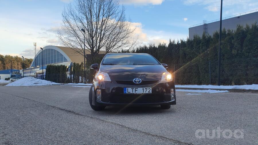 Toyota Prius XW30