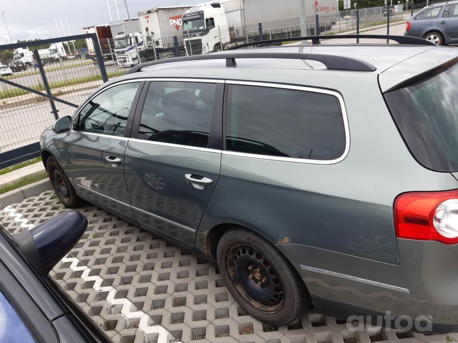 Volkswagen Passat B6 wagon 5-doors