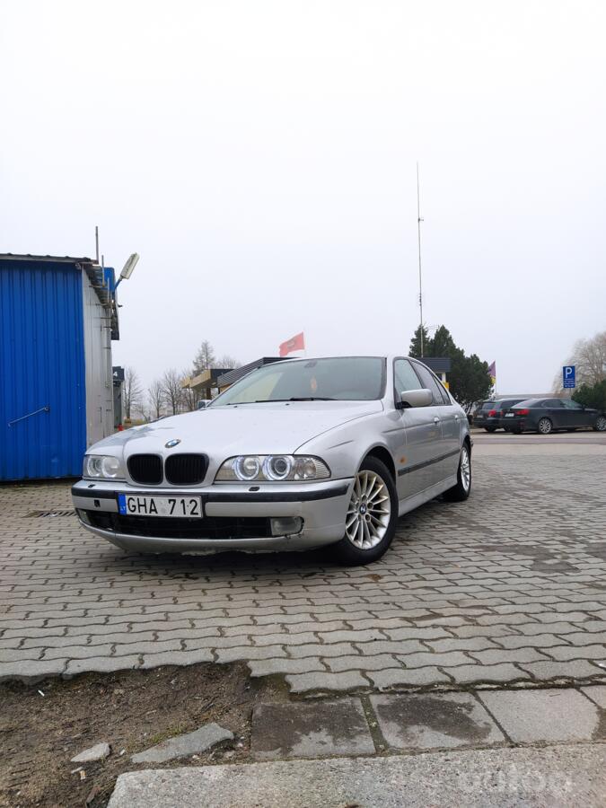 BMW 5 Series E39 Sedan 4-doors