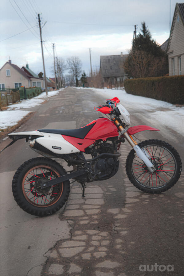 KTM 125