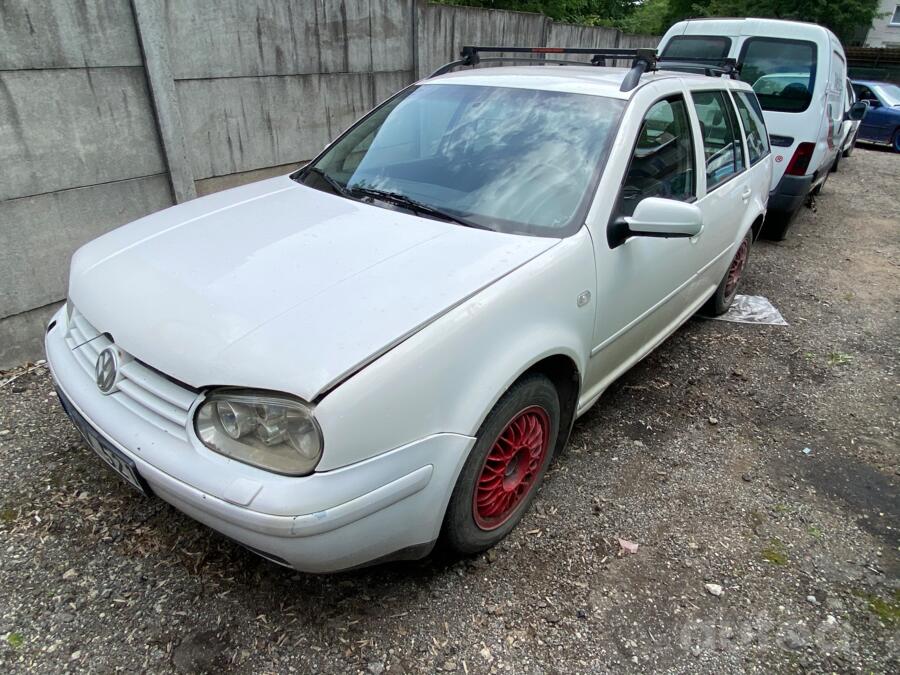 Volkswagen Golf 4 generation wagon
