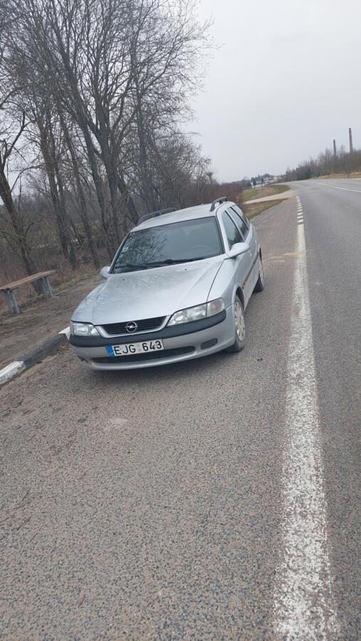 Opel Vectra B wagon 5-doors