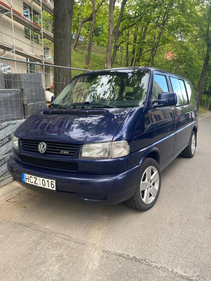 Volkswagen Caravelle T4 Minivan