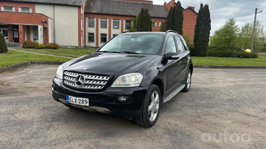 Mercedes-Benz M-Class W164 Crossover 5-doors