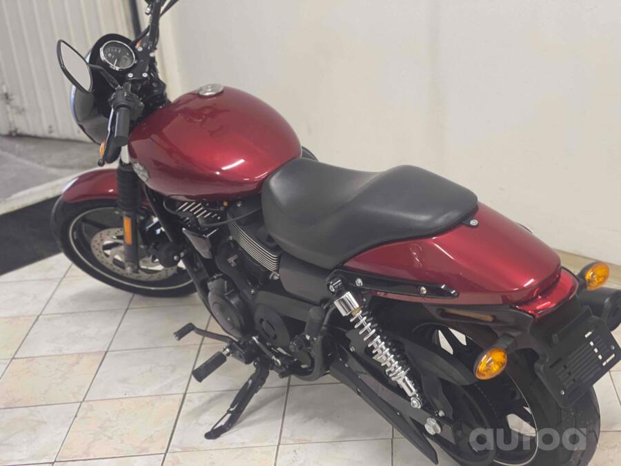 Harley Davidson Street
