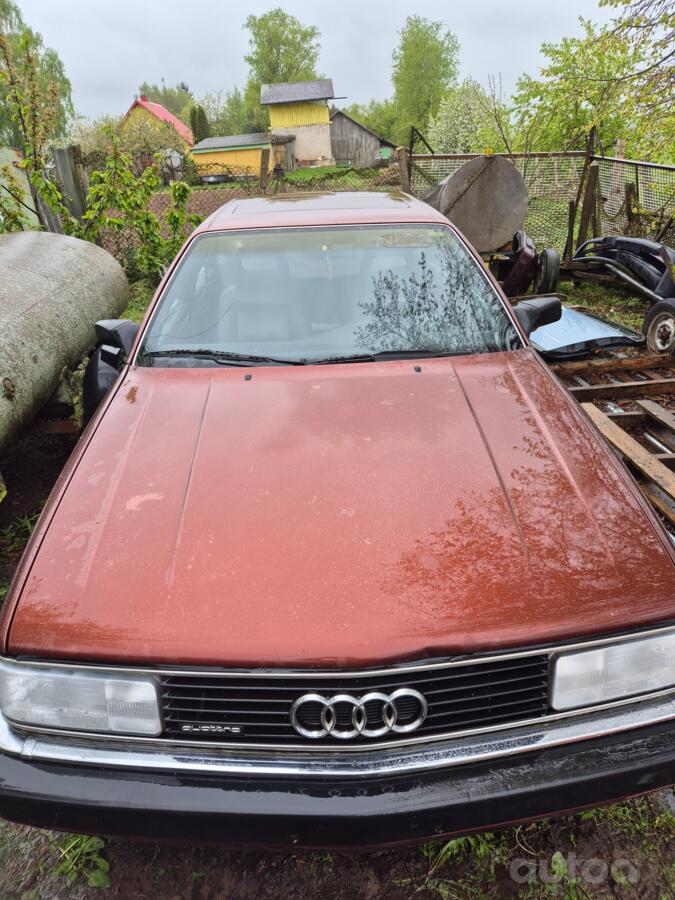 Audi 200 C3 [restyling]