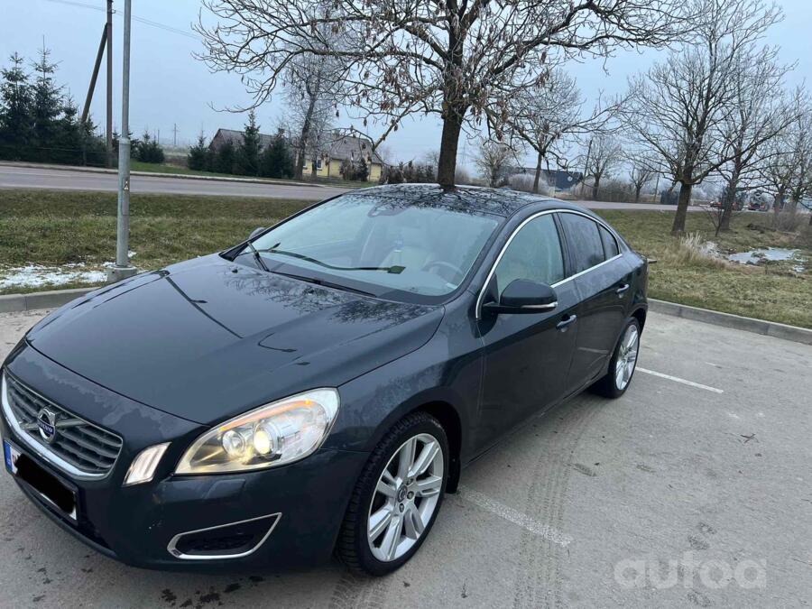Volvo S60