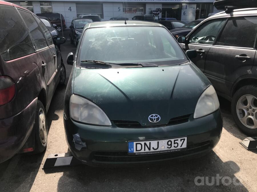 Toyota Prius 1 generation Sedan