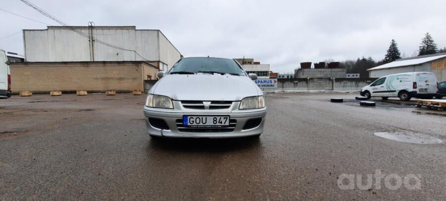Mitsubishi Space Star 1 generation Minivan