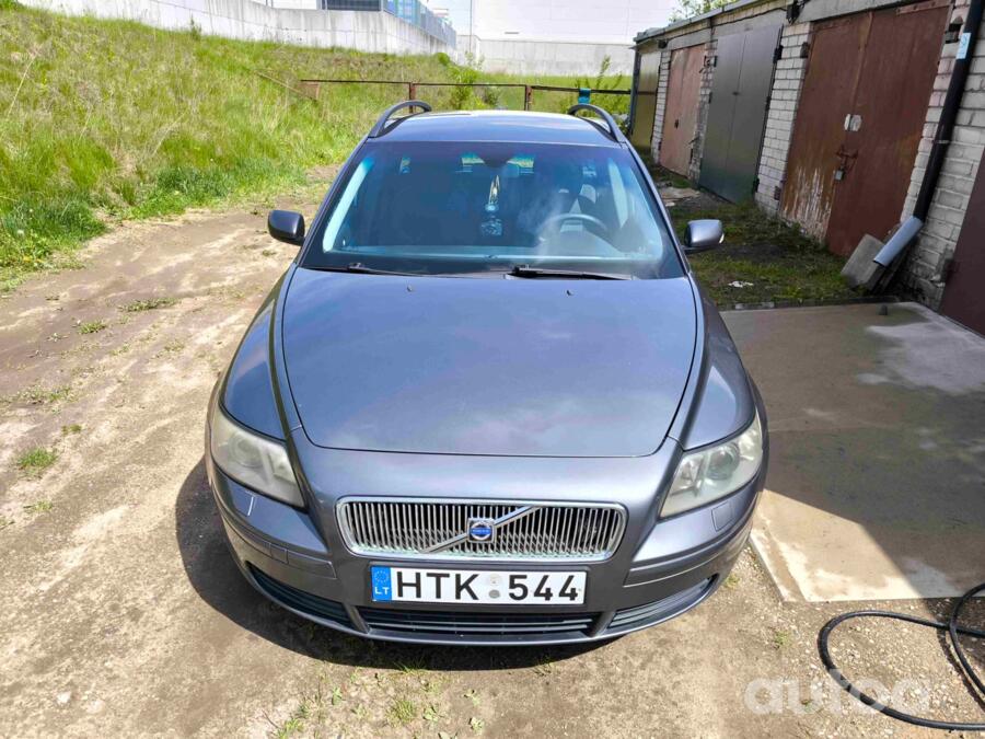 Volvo V50