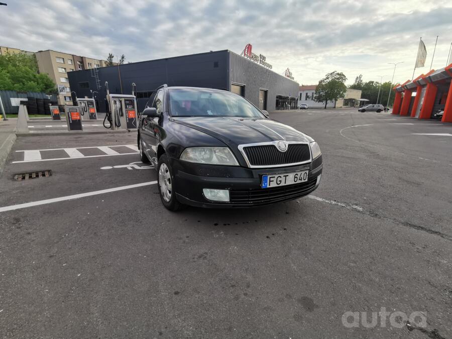 Skoda Octavia 2 generation Combi wagon 5-doors