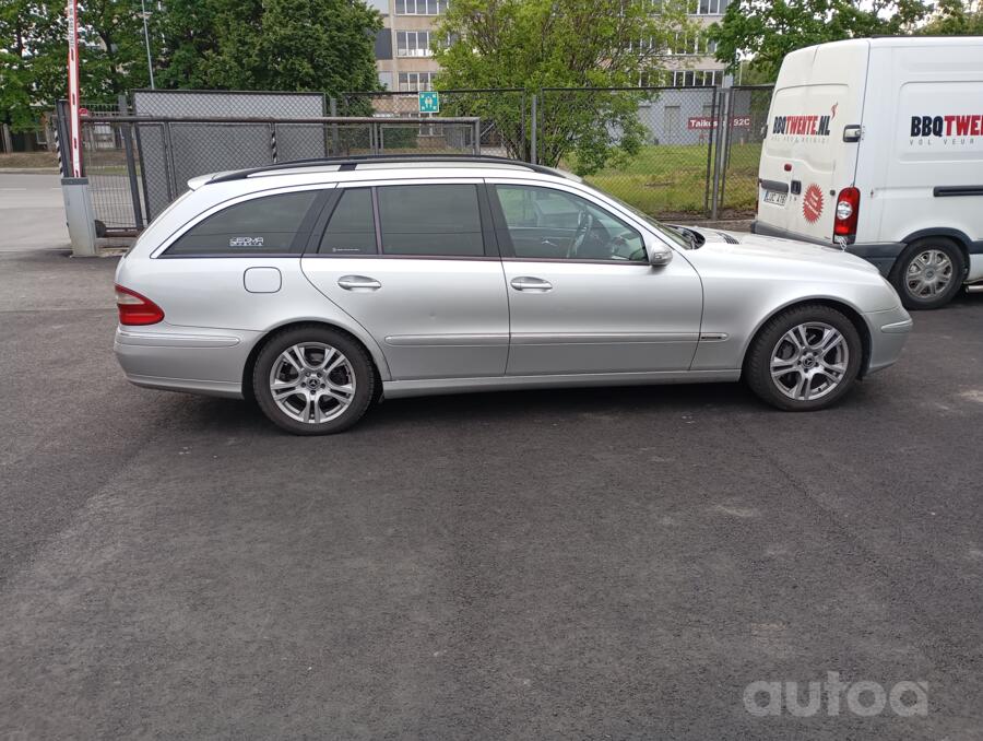 Mercedes-Benz E-Class W211/S211 wagon 5-doors