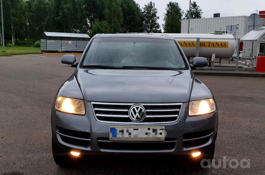 Volkswagen Touareg 1 generation Crossover