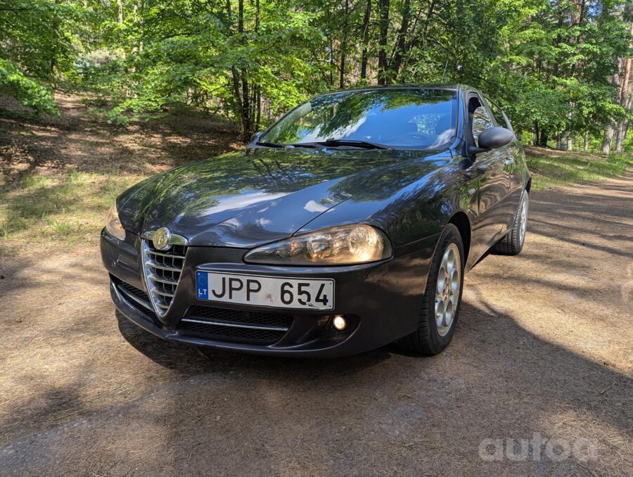 Alfa Romeo 147 2 generation Hatchback 5-doors