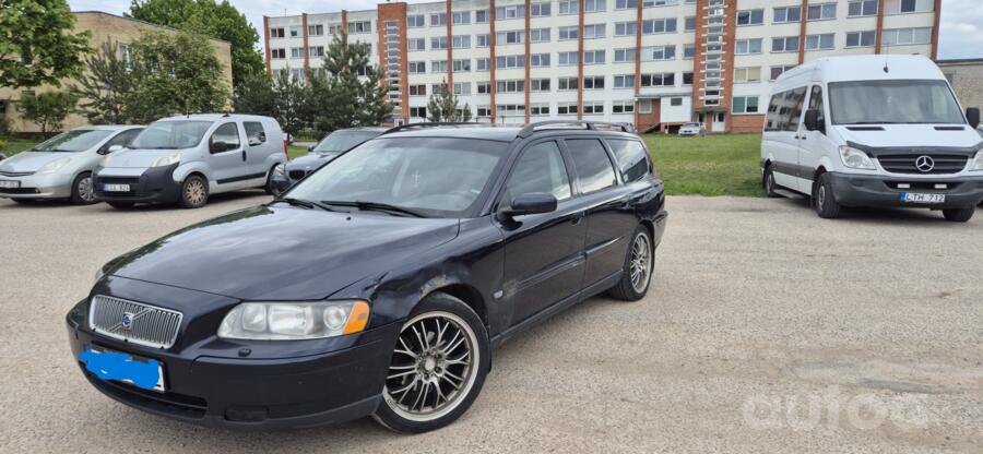 Volvo V70 2 generation [restyling] wagon 5-doors