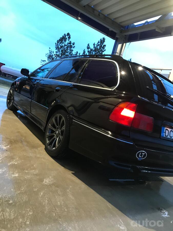 BMW 5 Series E39 Touring wagon
